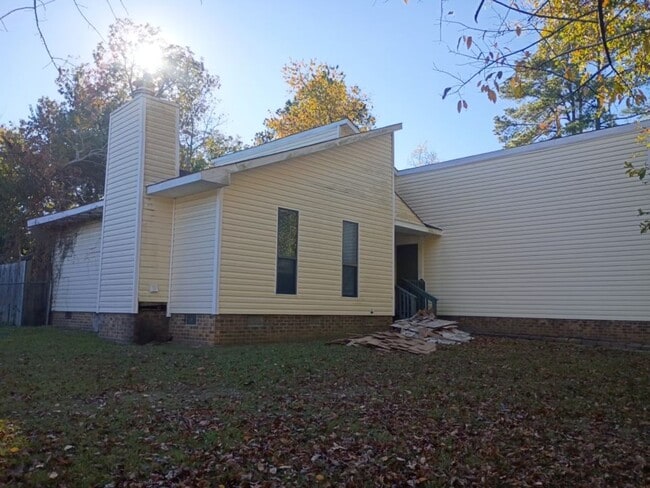 6965 Melbourne Dr in Fayetteville, NC - Building Photo - Building Photo