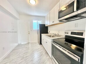 1841 NW 55th St in Miami, FL - Building Photo - Building Photo