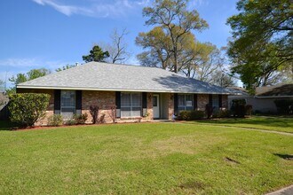 12299 Sherbrook Dr in Baton Rouge, LA - Building Photo - Building Photo