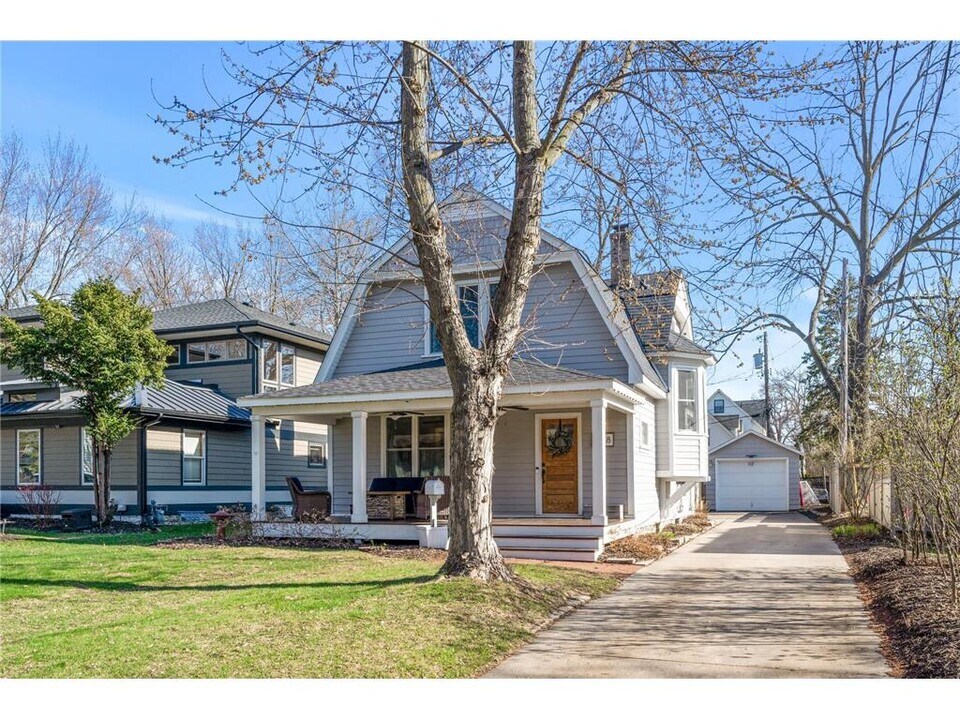 2168 1st St in White Bear Lake, MN - Building Photo