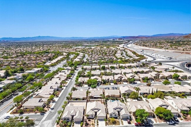 11157 Sandy Grove Ave