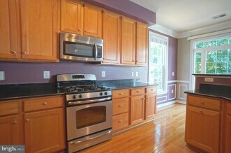 2515 Einstein St in Herndon, VA - Building Photo - Building Photo