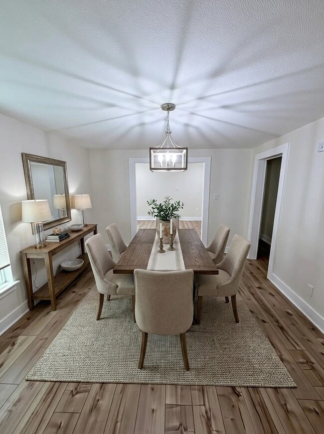 property at 1526 E 32nd 1/2 St