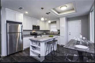 3413 Golden Dr-Unit -1 in Edinburg, TX - Building Photo - Building Photo