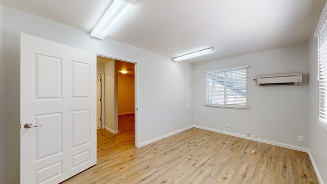 property at 3404 Bechelli Ln