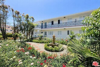 1212 10th St in Santa Monica, CA - Building Photo - Building Photo