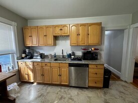 10 Cambridge Ter, Unit 1 in Cambridge, MA - Building Photo