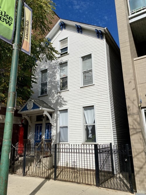 2917 N Lincoln Ave in Chicago, IL - Building Photo