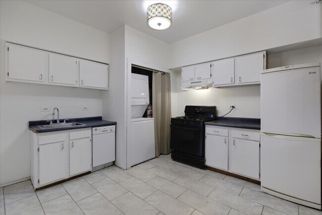 property at 4002 N Southport Ave