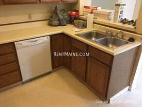 45 Valley View Ln, Unit C in Bangor, ME - Building Photo - Building Photo