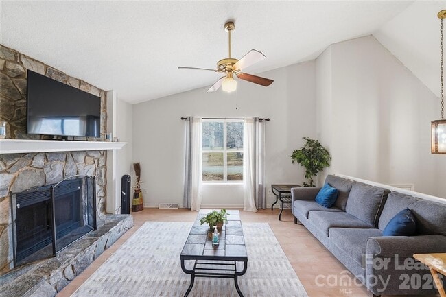 6530 Thamesmead Ln in Mint Hill, NC - Building Photo - Building Photo