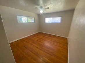 1950 E Simpson Ave in Fresno, CA - Building Photo - Building Photo