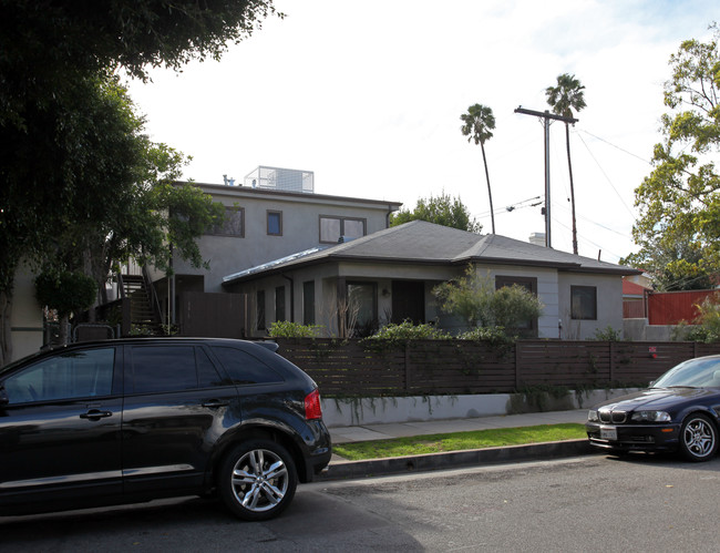 1116 Chelsea Dr in Santa Monica, CA - Foto de edificio - Building Photo