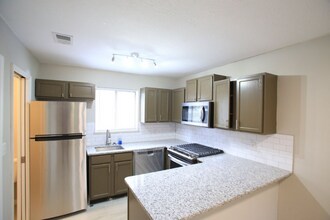 34 E Ave A in Melbourne, FL - Building Photo - Building Photo