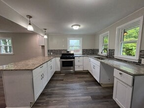 649 Maplewood Ave in Brunswick, OH - Building Photo - Building Photo