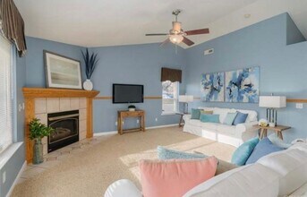 2261 Cherry Glenn Ct in Chico, CA - Building Photo - Building Photo