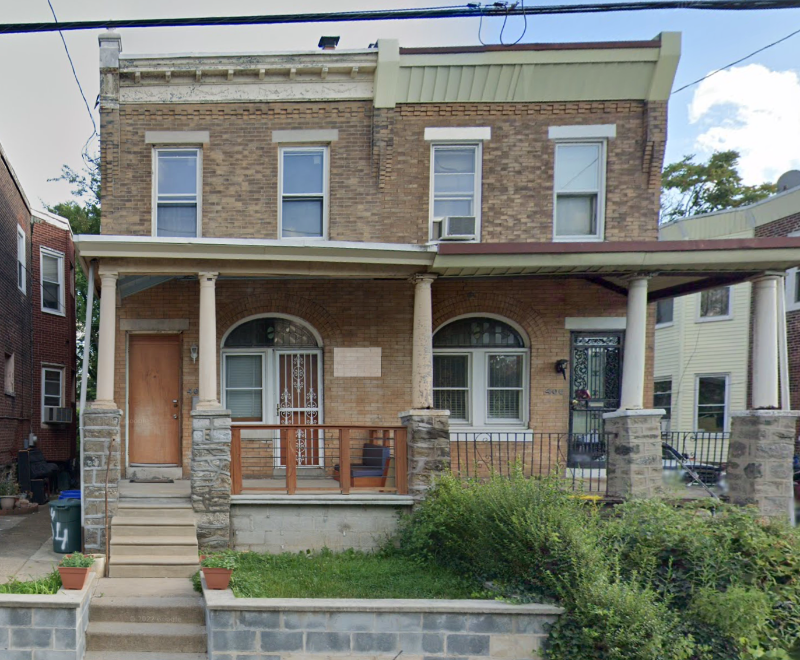 408 W Somerville Ave in Philadelphia, PA - Building Photo