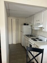 Southwood in Louisville, KY - Foto de edificio - Building Photo