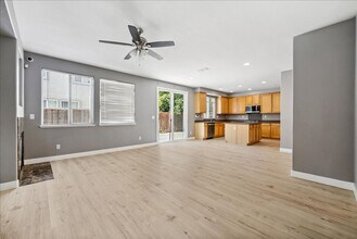 5457 Shennecock Way in Sacramento, CA - Building Photo - Building Photo