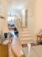 106 Central St in Somerville, MA - Foto de edificio - Building Photo
