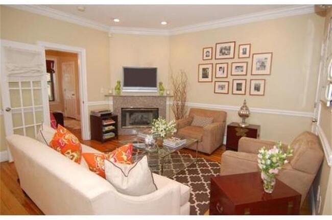 268 River St, Unit 1