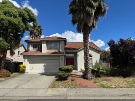 2776 Woodmont Dr in Fairfield, CA - Building Photo