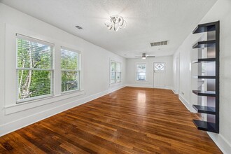 4005 Michaux St in Houston, TX - Building Photo - Building Photo