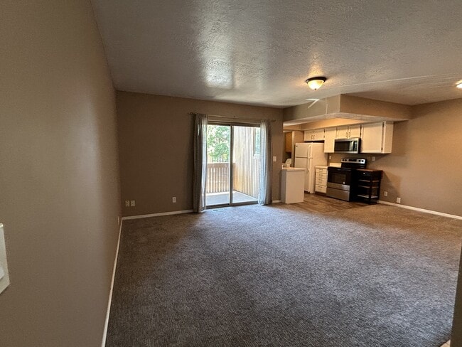662 W Jefferson Cove in Sandy, UT - Building Photo - Building Photo