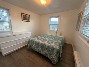 16 M St in Hampton, NH - Building Photo - Building Photo