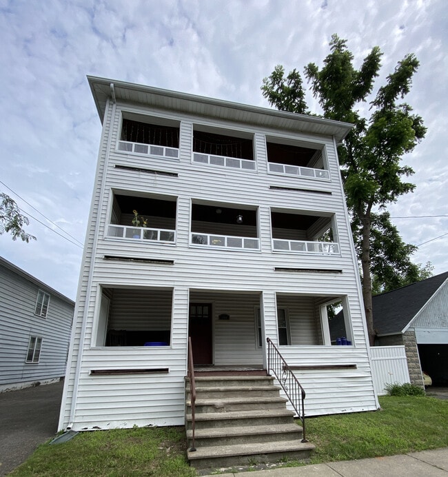 160 Seminary Ave, Unit 2
