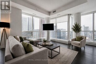 88 Scott St in Toronto, ON - Building Photo