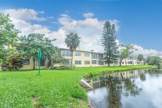 2825 NE 201st Terrace in Aventura, FL - Building Photo - Building Photo