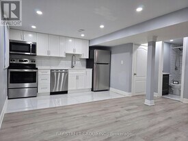 366 E 23rd St in Hamilton, ON - Building Photo