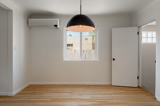 205 Richmond Dr SE in Albuquerque, NM - Building Photo - Building Photo