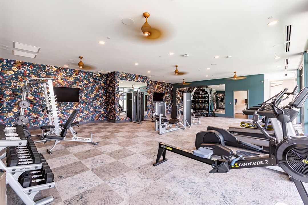 NOVEL Val Vista by Crescent Communities in Gilbert, AZ - Foto de edificio