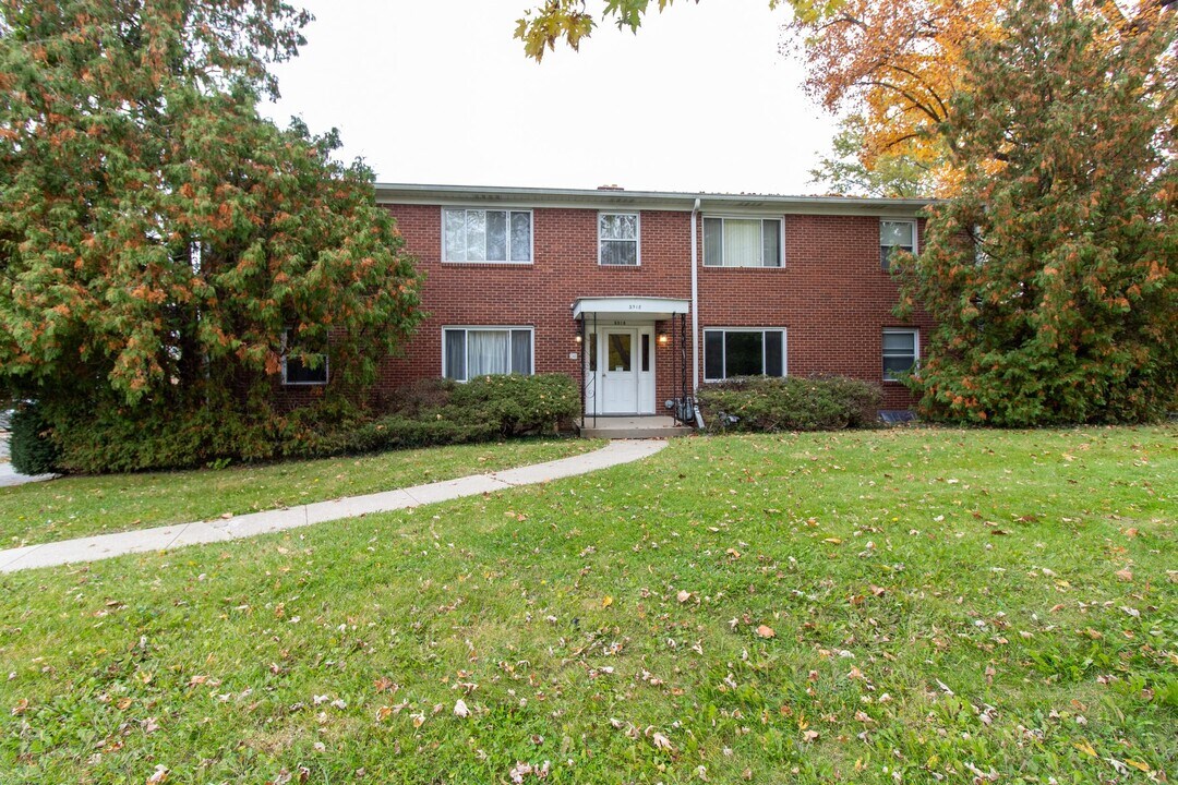 5918 Devington Rd-Unit -#A in Indianapolis, IN - Building Photo