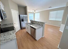 1217 E Graham Trl in Phoenix, AZ - Building Photo