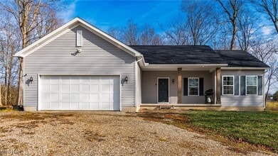 6965 Chandlersville Rd in Chandlersville, OH - Building Photo - Building Photo