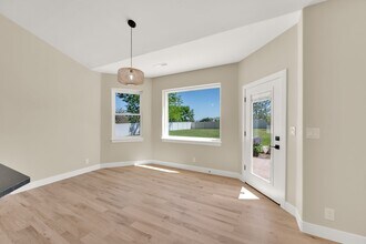 4333 W Park Hollow Ln in Riverton, UT - Building Photo - Building Photo