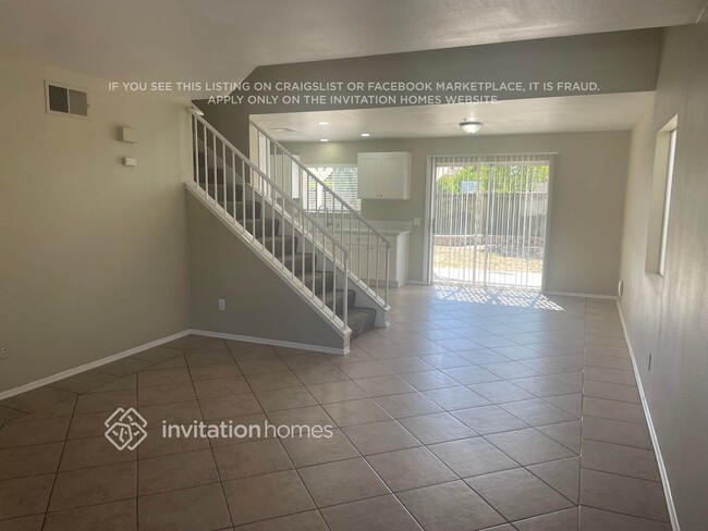 11646 Robin Dr in Fontana, CA - Building Photo - Building Photo