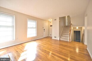 800 Rosemere Ave in Silver Spring, MD - Building Photo