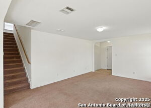 406 English Saddle in San Antonio, TX - Foto de edificio - Building Photo