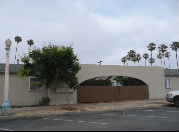 5073-5085 Voltaire St in San Diego, CA - Building Photo - Building Photo