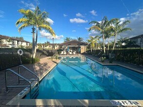 6501 N Anise Ct in Davie, FL - Building Photo - Building Photo