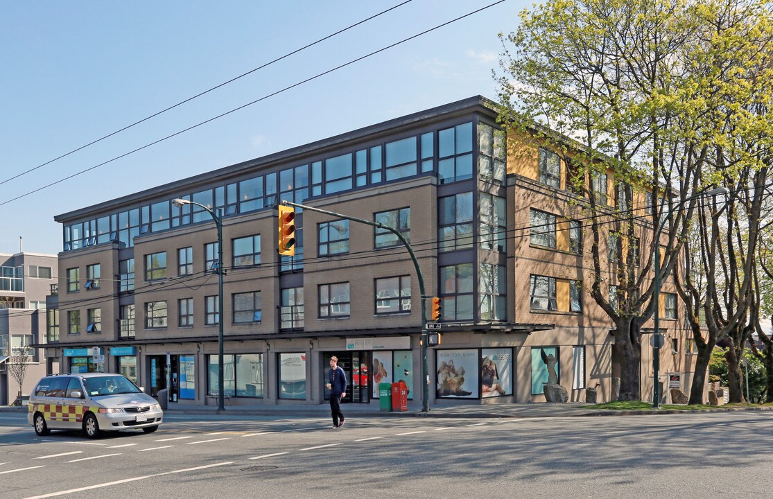 The Crescent In Shaughnessy in Vancouver, BC - Building Photo