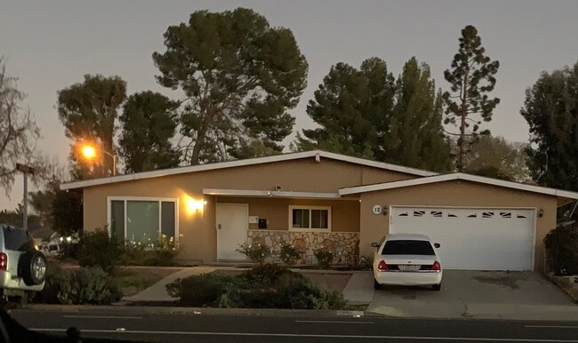 property at 12 S Wendy Dr