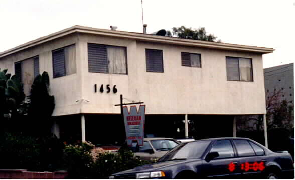 1456 Armacost Ave in Los Angeles, CA - Foto de edificio