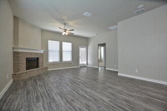 1909 135th St in Lubbock, TX - Building Photo - Building Photo