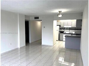 14250 SW 62nd St, Unit 424 in Miami, FL - Building Photo - Building Photo