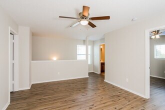 11911 Pure Silver in San Antonio, TX - Building Photo - Building Photo
